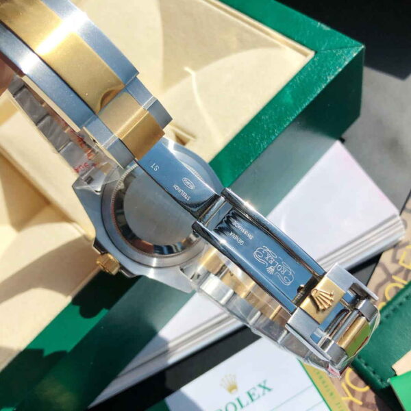 Rolex SUBMARINER DATE - Image 5