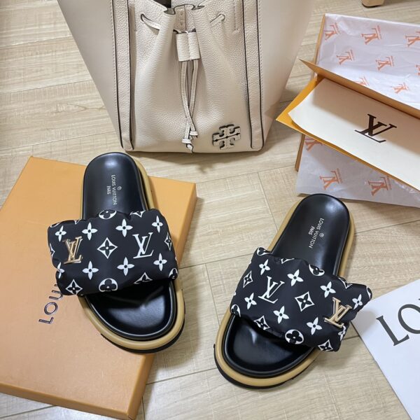 LV Pool Pillow Flat Comfort Mule - Image 21