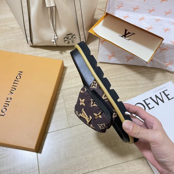 LV Pool Pillow Flat Comfort Mule - Image 6