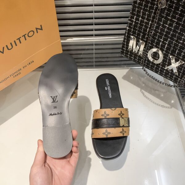 LV Lock It Mule - Image 33