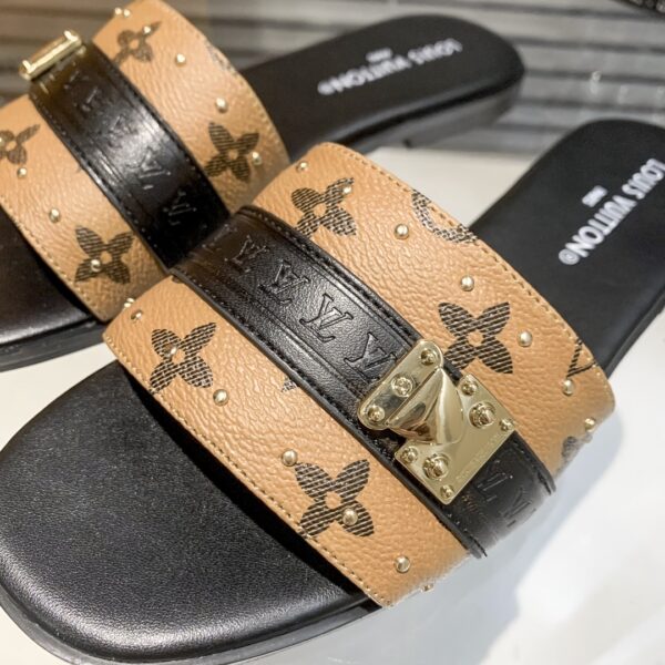 LV Lock It Mule - Image 31