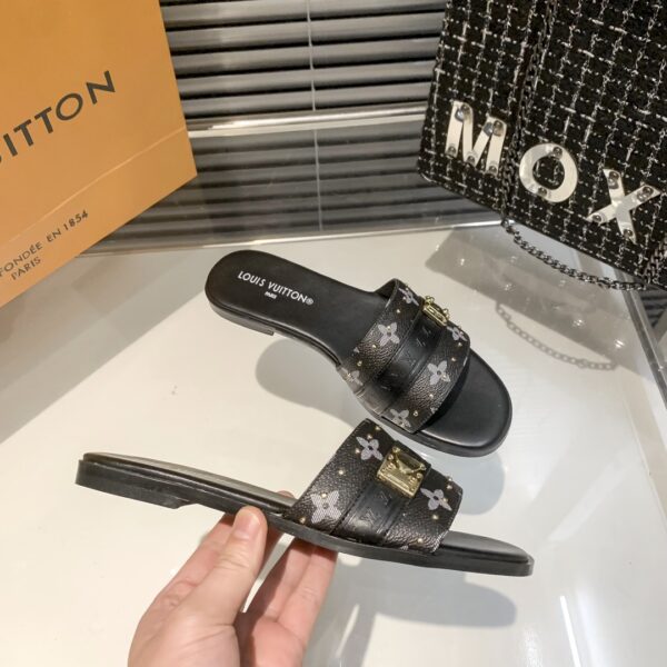 LV Lock It Mule - Image 25