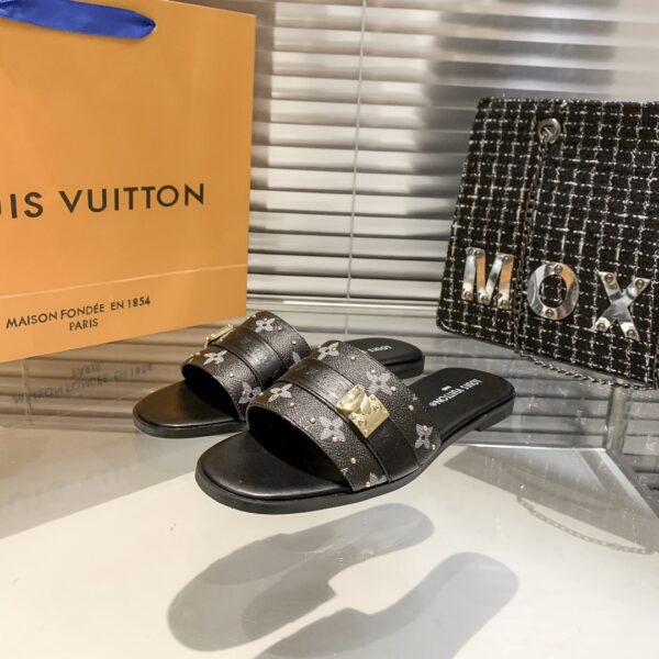 LV Lock It Mule - Image 20