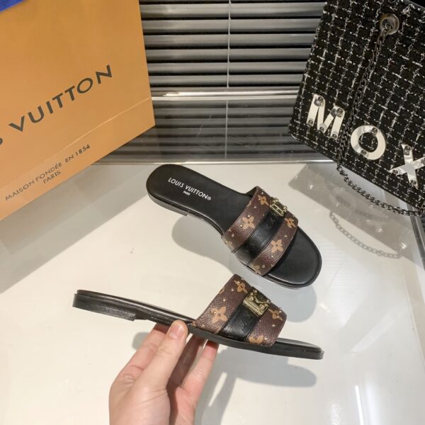 LV Lock It Mule - Image 15