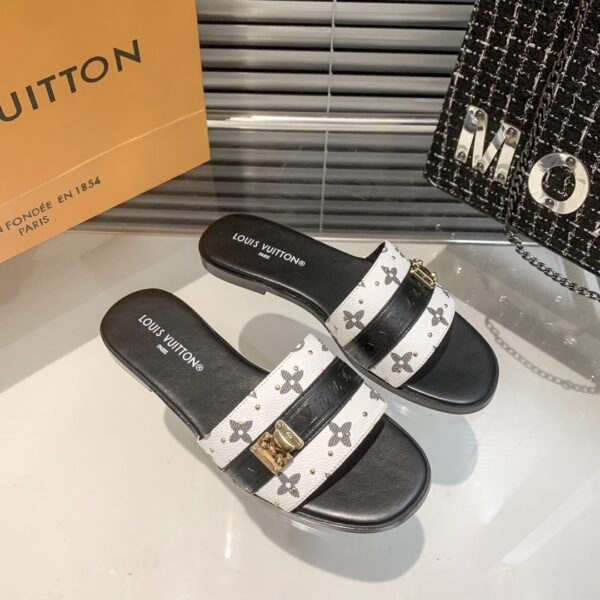 LV Lock It Mule - Image 9