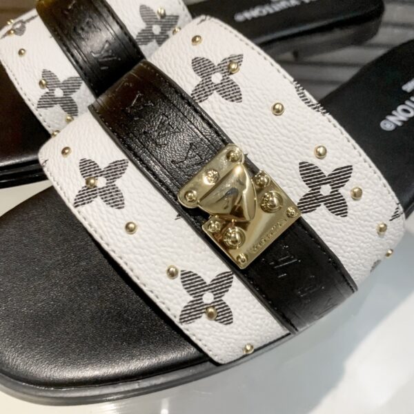 LV Lock It Mule - Image 6