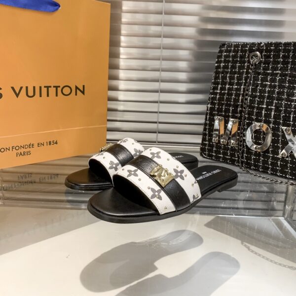 LV Lock It Mule - Image 5