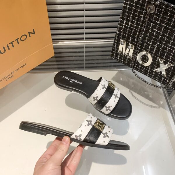 LV Lock It Mule - Image 4