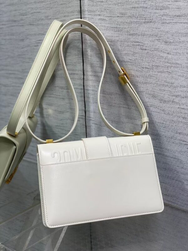30 Montaigne Bag - Image 13