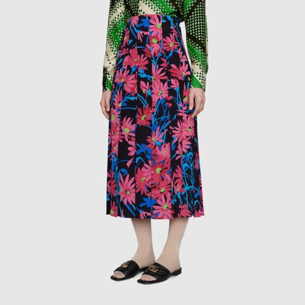 GUCCI Women's slide with Double G - Image 6