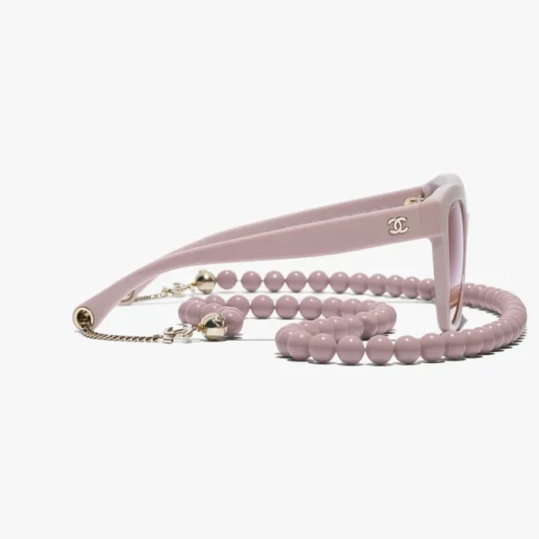 CHANEL SQUARE SUNGLASSES - Image 3