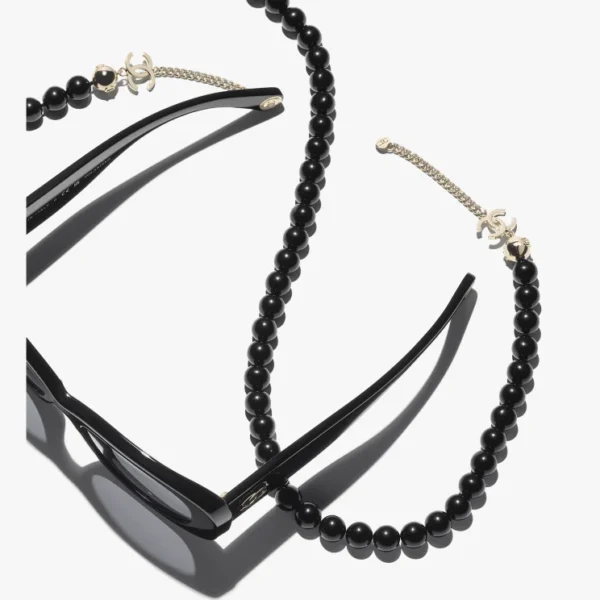 CHANEL RECTANGLE SUNGLASSES - Image 4