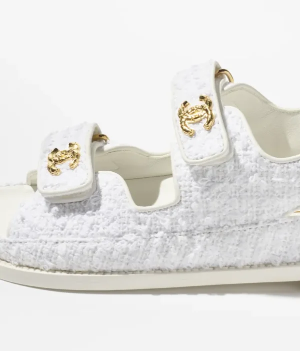 CHANEL SANDALS - Image 2