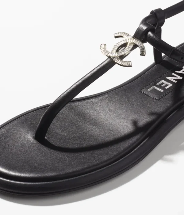 CHANEL SANDALS - Image 2