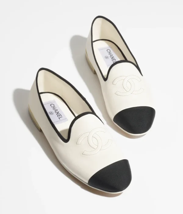CHANEL LOAFERS - Image 3