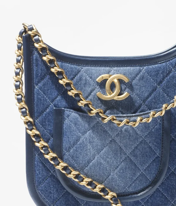 CHANEL HOBO HANDBAG - Image 3