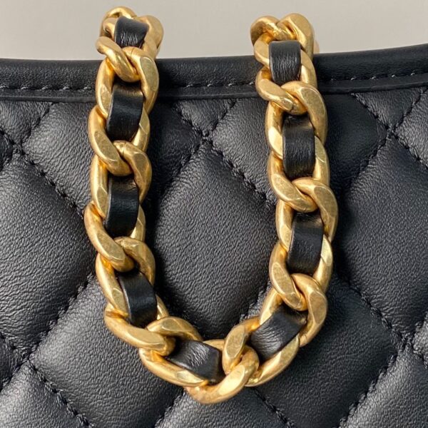 CHANEL HOBO HANDBAG - Image 17