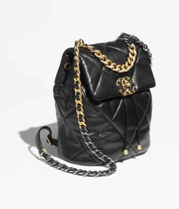 CHANEL 19 BACKPACK - Image 2