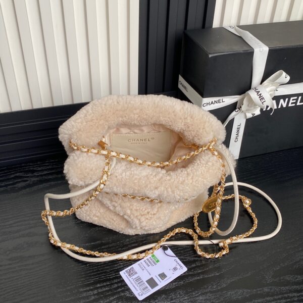 CHANEL 22 Mini Handbag AS3980 - Image 22