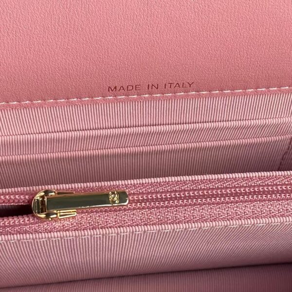 CHANEL Clutch with Chain - Image 12