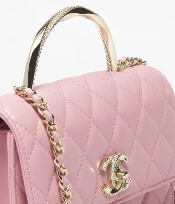 CHANEL Clutch with Chain - Image 4