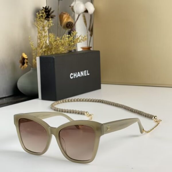CHANEL SQUARE SUNGLASSES - Image 6