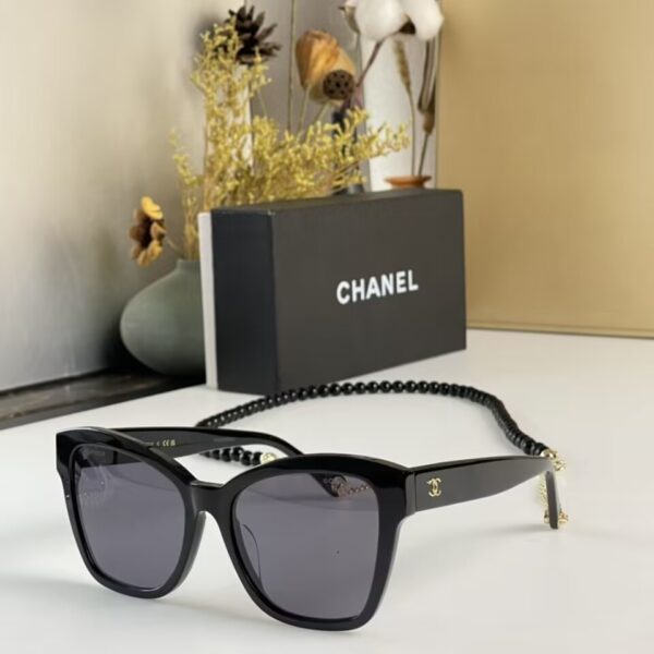 CHANEL SQUARE SUNGLASSES - Image 6