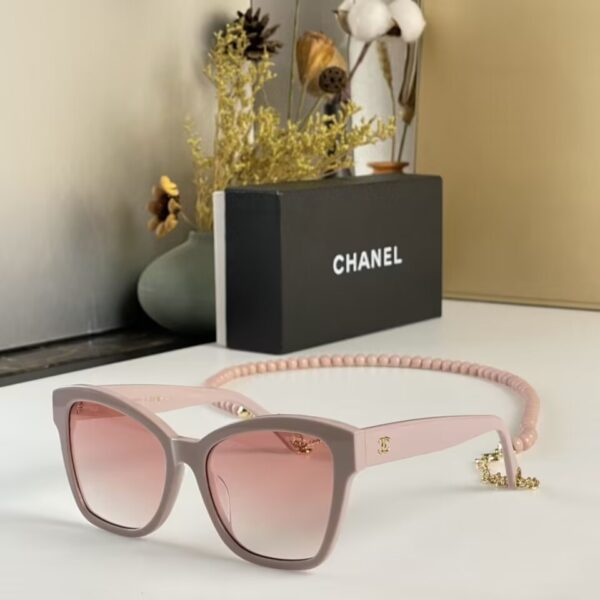 CHANEL SQUARE SUNGLASSES - Image 6