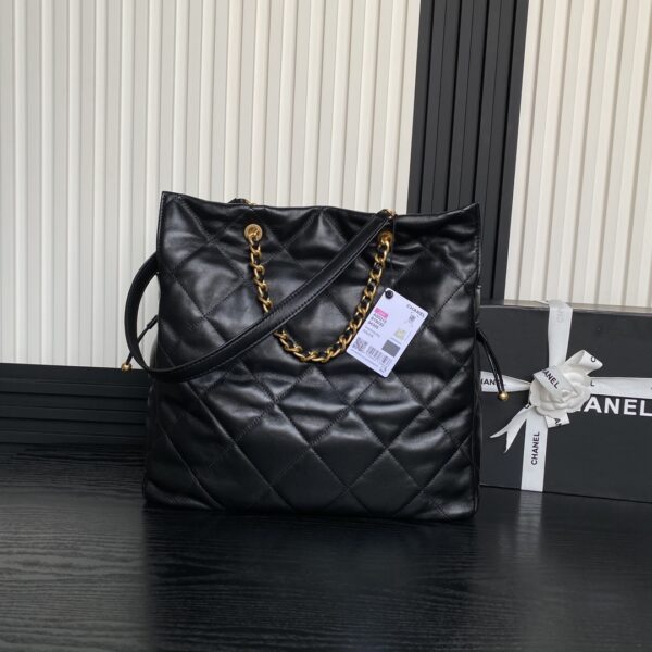 CHANEL Shopping Bag AS5315 - Image 23