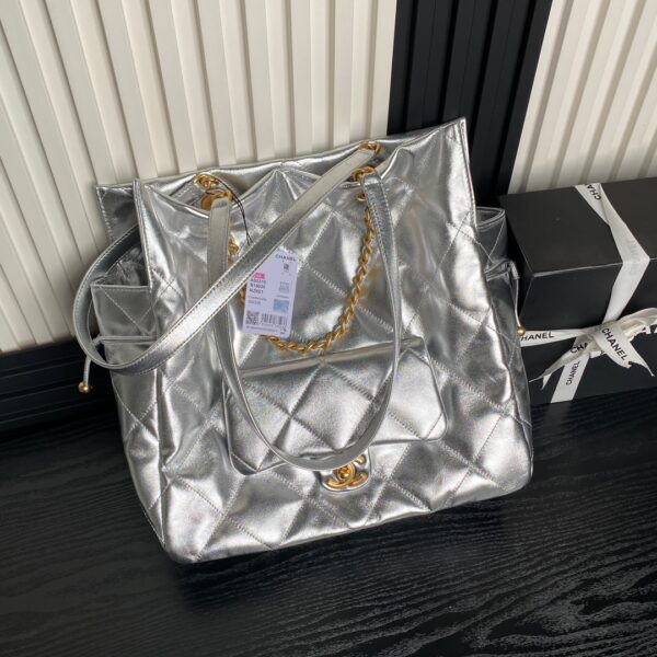 CHANEL Shopping Bag AS5315 - Image 16