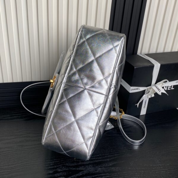 CHANEL Shopping Bag AS5315 - Image 19