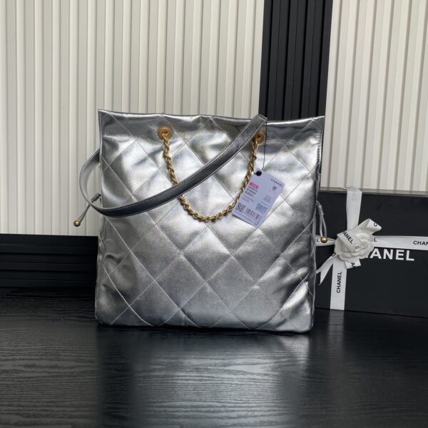 CHANEL Shopping Bag AS5315 - Image 15