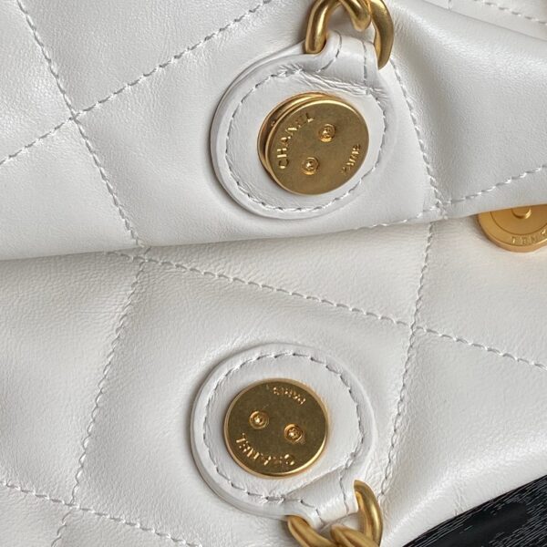 CHANEL Shopping Bag AS5315 - Image 11