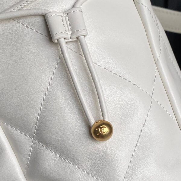 CHANEL Shopping Bag AS5315 - Image 12