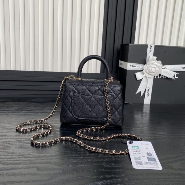 CHANEL Clutch with Chain AP4244 - Image 3