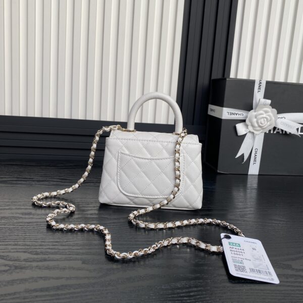 CHANEL Clutch with Chain AP4244 - Image 11