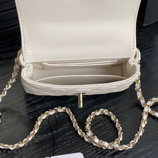 CHANEL Clutch with Chain AP4244 - Image 17