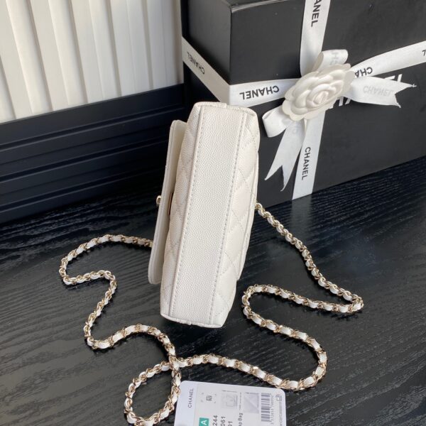 CHANEL Clutch with Chain AP4244 - Image 12