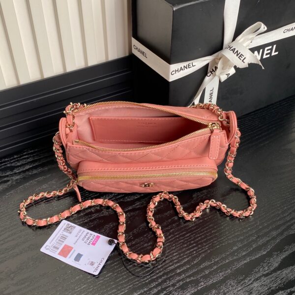 CHANEL Clutch with Chain AP4348 - Image 7