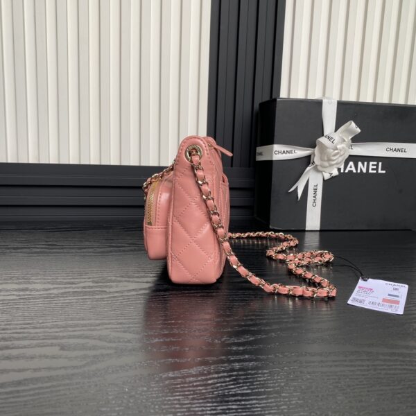 CHANEL Clutch with Chain AP4348 - Image 8