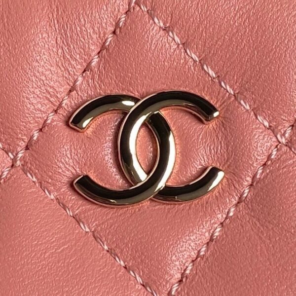 CHANEL Clutch with Chain AP4348 - Image 12