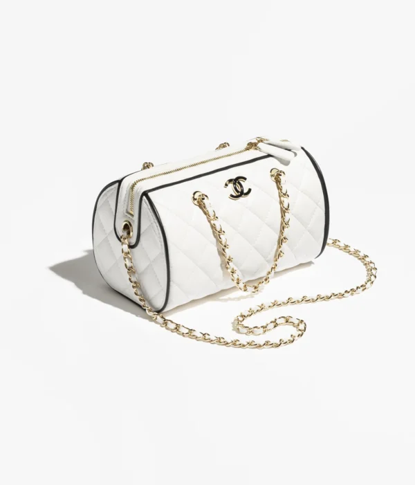 CHANEL Clutch with Chain AP4515