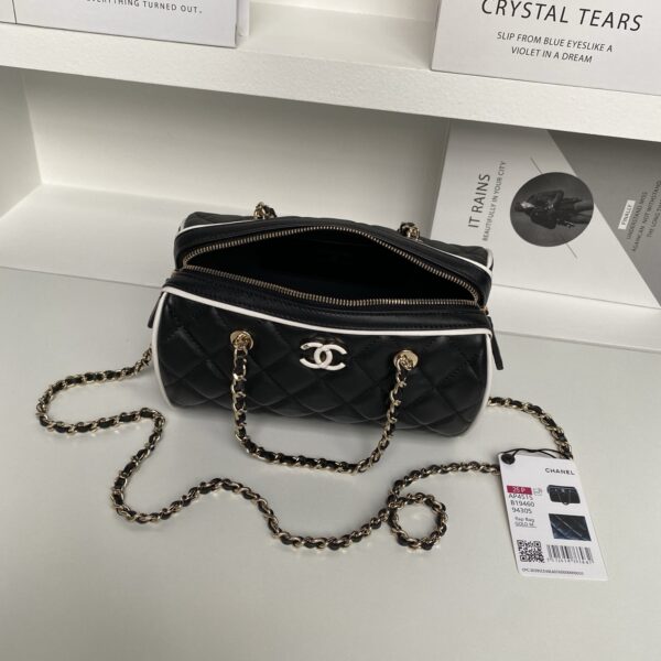 CHANEL Clutch with Chain AP4515 - Image 13