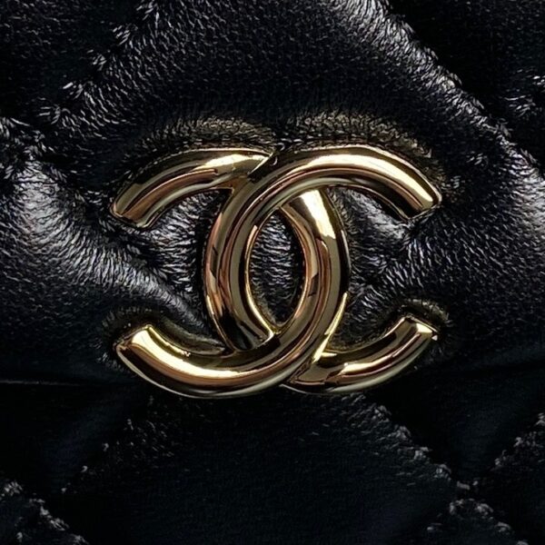 CHANEL Clutch with Chain AP4593 - Image 4