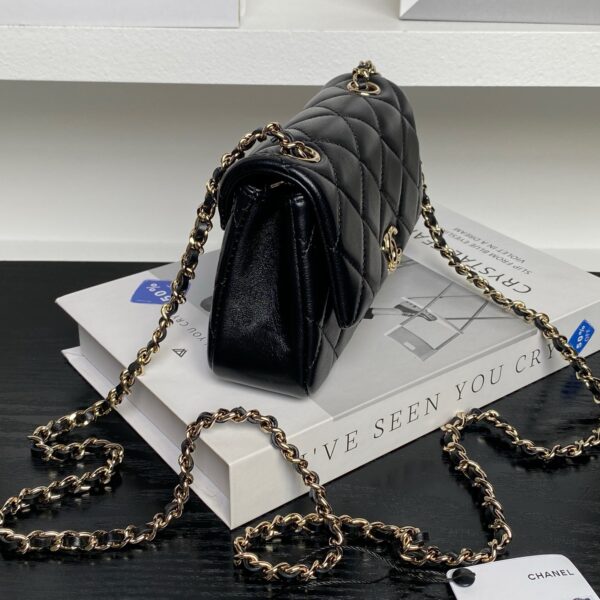 CHANEL Clutch with Chain AP4593 - Image 6