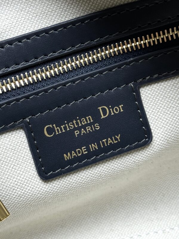 Dior Groove 20 Bag - Image 15