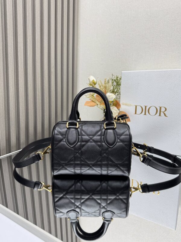 Dior Groove 20 Bag - Image 14