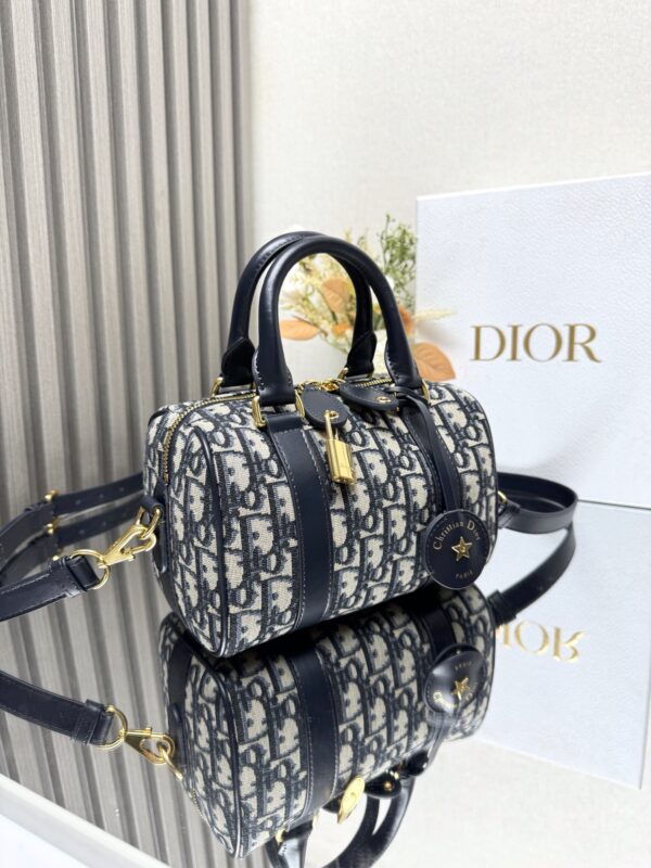 Dior Groove 20 Bag - Image 10