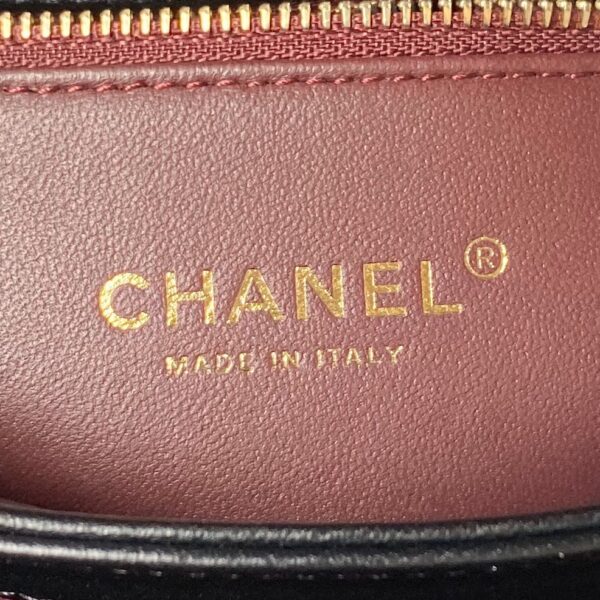 CHANEL FLAP BAG WITH TOP HANDLE - Image 10