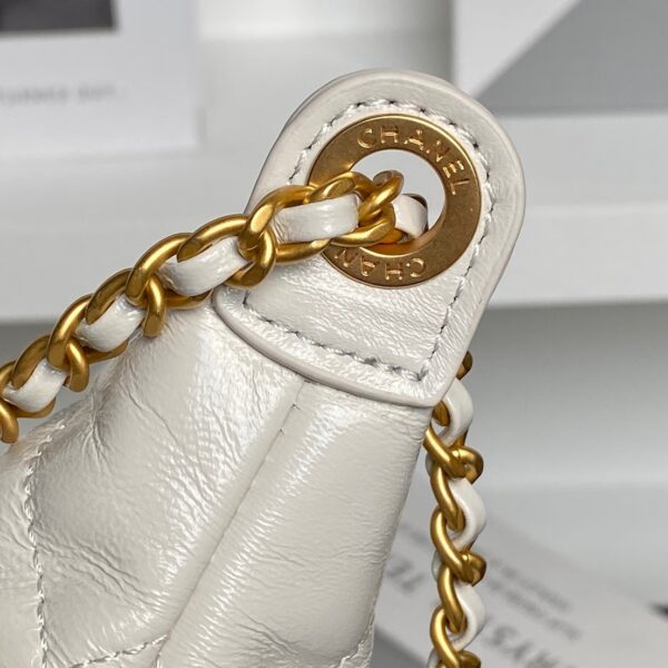 CHANEL Hobo Handbag AS5528 - Image 32